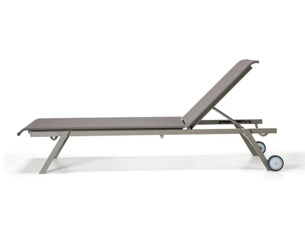 elisir sunbed By ETHIMO