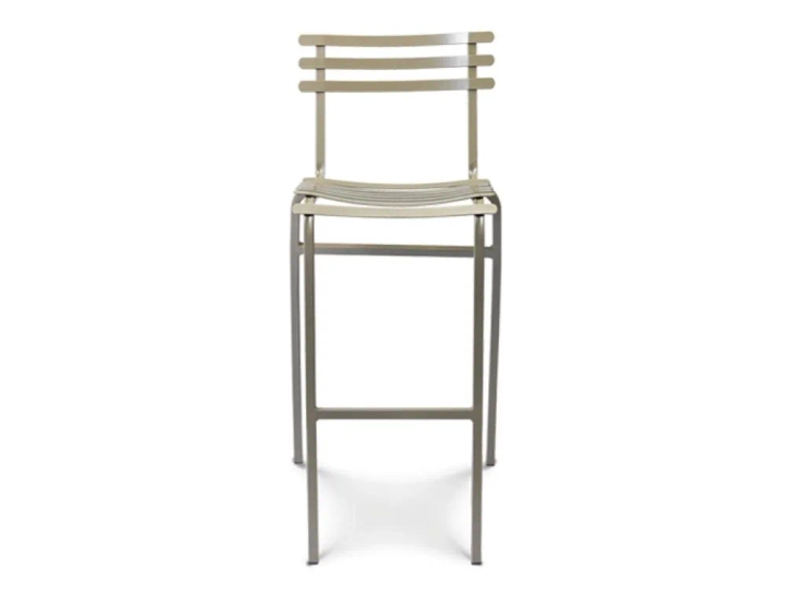 flower high stool By ETHIMO