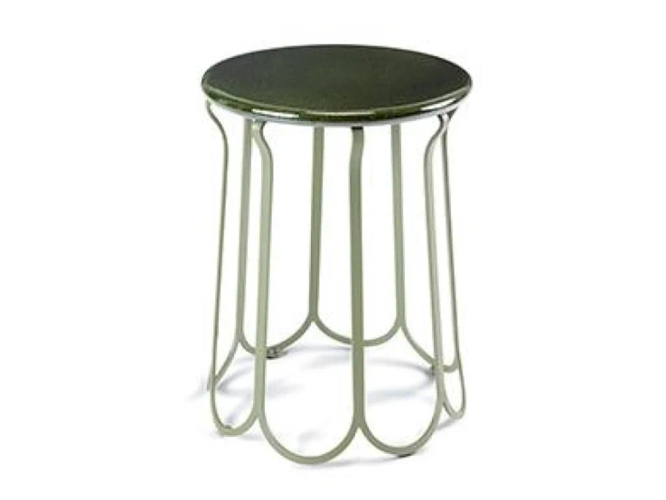folia coffee table By ETHIMO