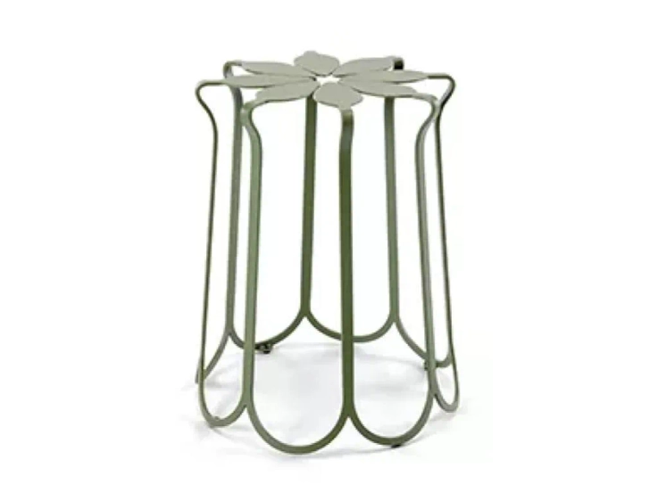 folia stool By ETHIMO