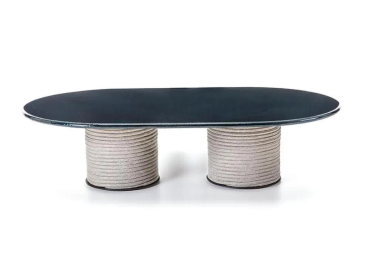 patio coffee table 134x80 h33 By ETHIMO