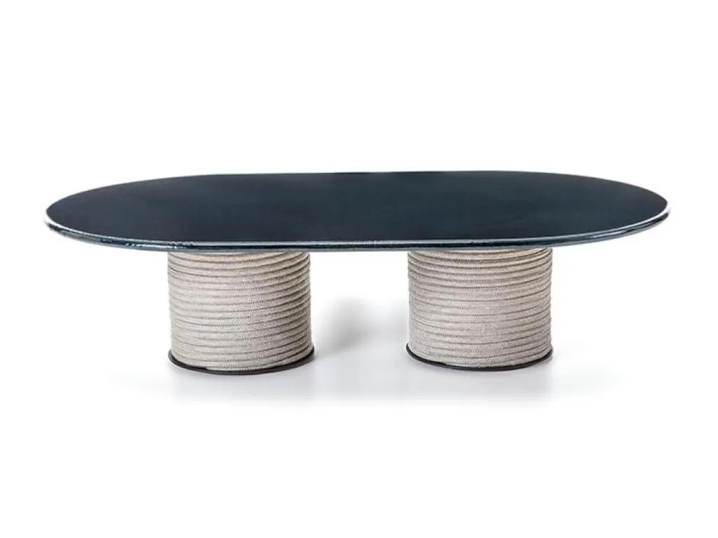 patio coffee table 134x80 h33 By ETHIMO