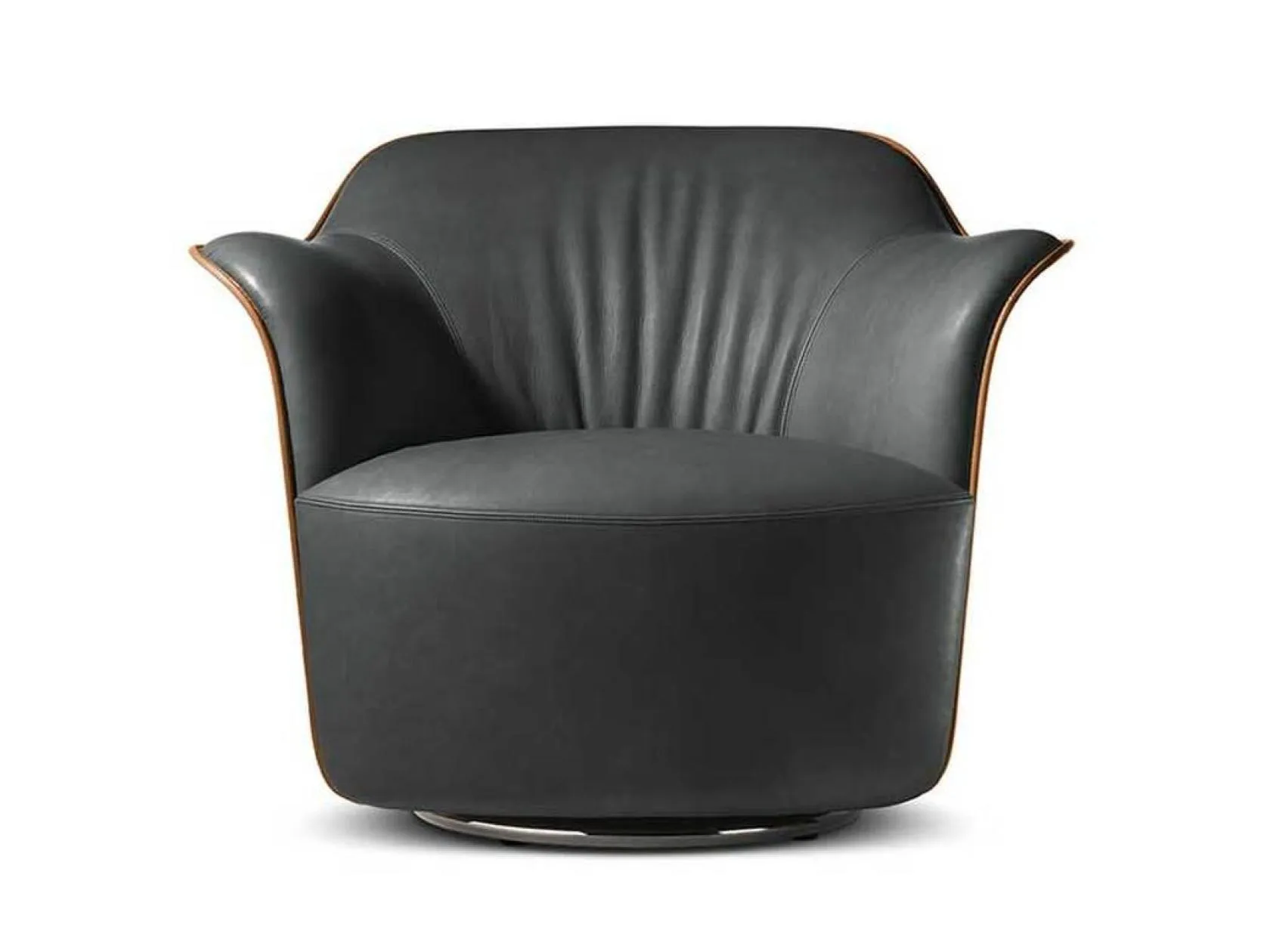 aida armchair By Poltrona Frau